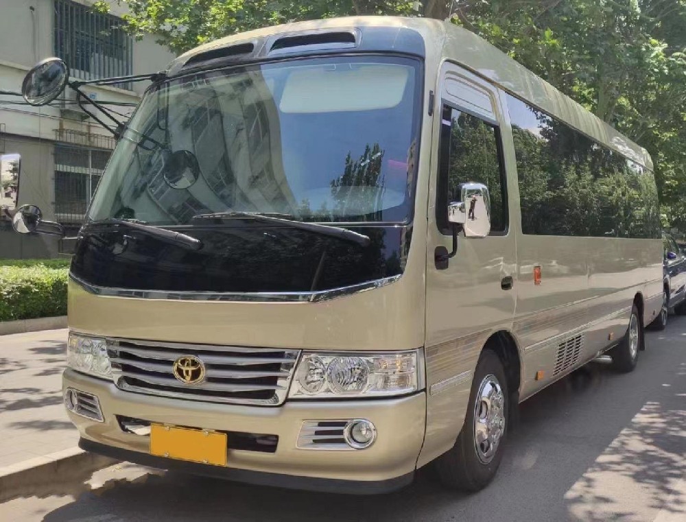 北京旅游商务租什么车?考斯特豪华17座租车多少钱一天? 北京旅游商务租什么车?考斯特豪华17座租车多少钱一天?